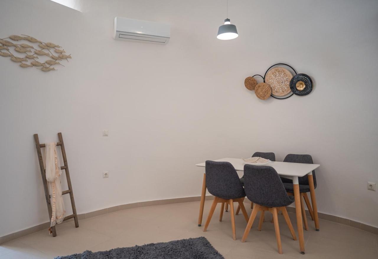 Santoterra Antigua Suites Karterados  Exteriér fotografie